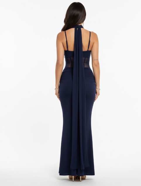 ENCHANTING EVENING GOWN ---- - MONARCA